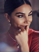 58147107_harpers_bazaar_arabia_december_2017_lily_aldridge_by_alexi_lubomirski_09.jpg
