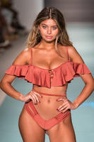 Montce_Swim_Miami_Swim_Week_0912.d34933a491f973a485e3ca09c61667ab.jpg