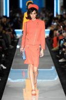 moschino2.jpg