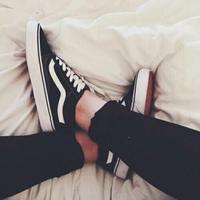 ptv645_l_610x610_shoes_vans_tumblr_fashion_black_white_black_sneakers_low_sneakers.jpg