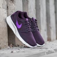 nike_wmns_kaishi_noble_purple_vivid_purple_white.jpg