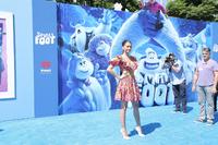 82766868_zendaya_2018_09_22_smallfootpremierela_047.jpg