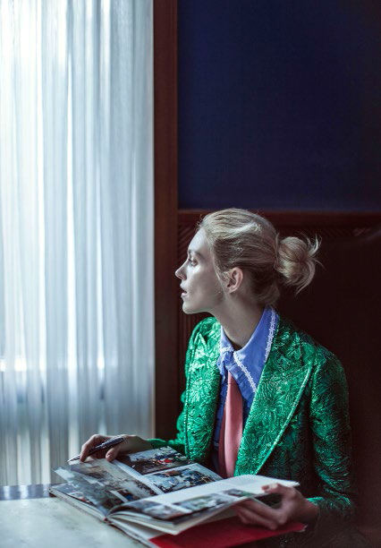 Vogue_China_February_2016_Anja_Rubik_Sasha_Pivovarova_by_Chen_Man_03b.jpg