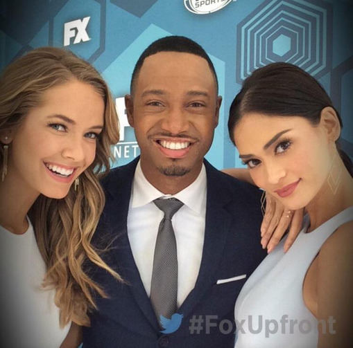 yil_1_2015_missuniverseatfoxupfront_13239101101542544779390471402511453092882388n.jpg