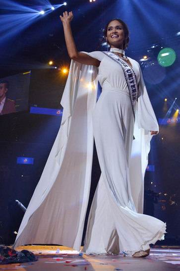 yil_1_2015_piawurtzbachattendsasapnewyork_missuniversepiawurtzbach9011613.jpg