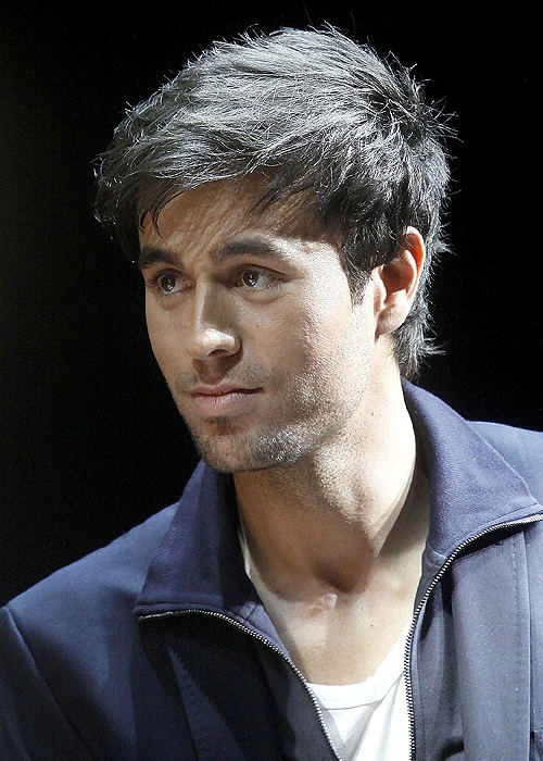 Enrique_Iglesias_Enriqueeee11_2.jpg