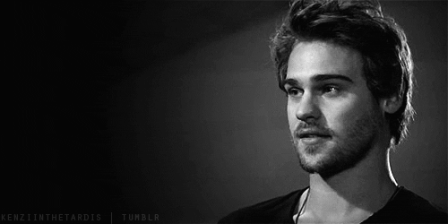 grey_damon.gif
