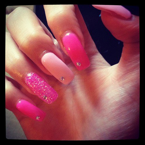 40_pink_nail_art_ideas_3_1_.jpg